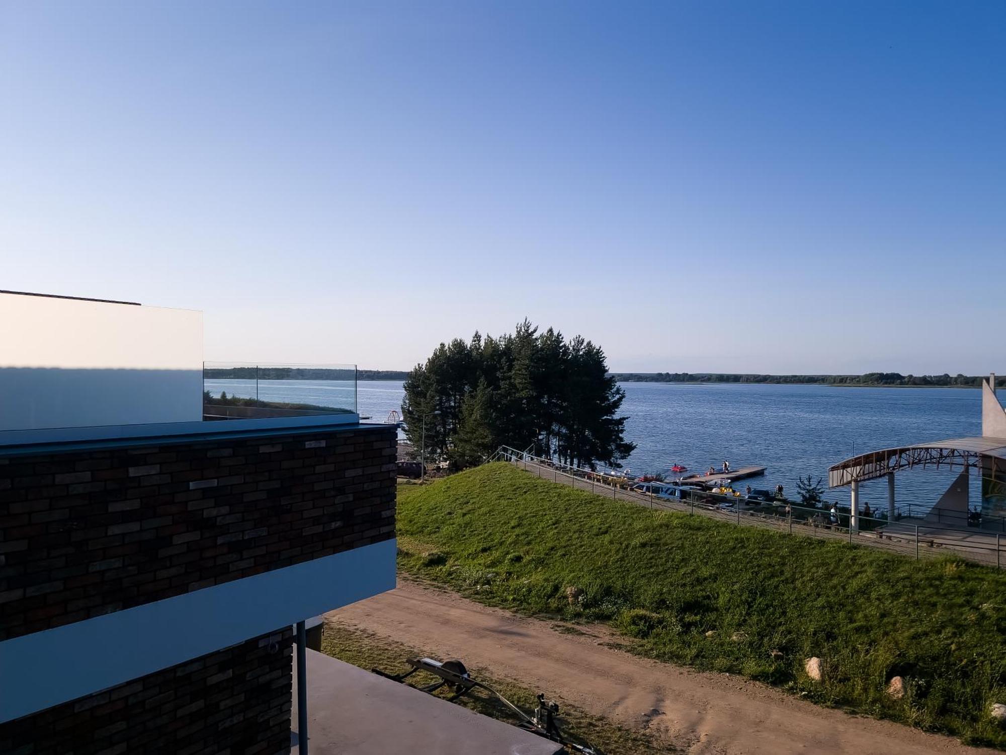 Zubr Nad Zalewem Apartment Luka Luaran gambar