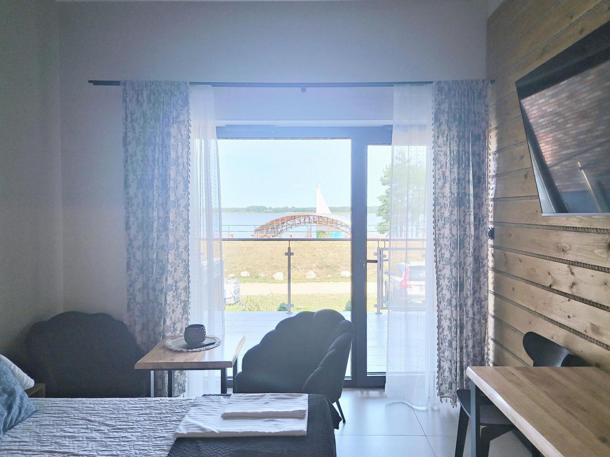 Zubr Nad Zalewem Apartment Luka Luaran gambar